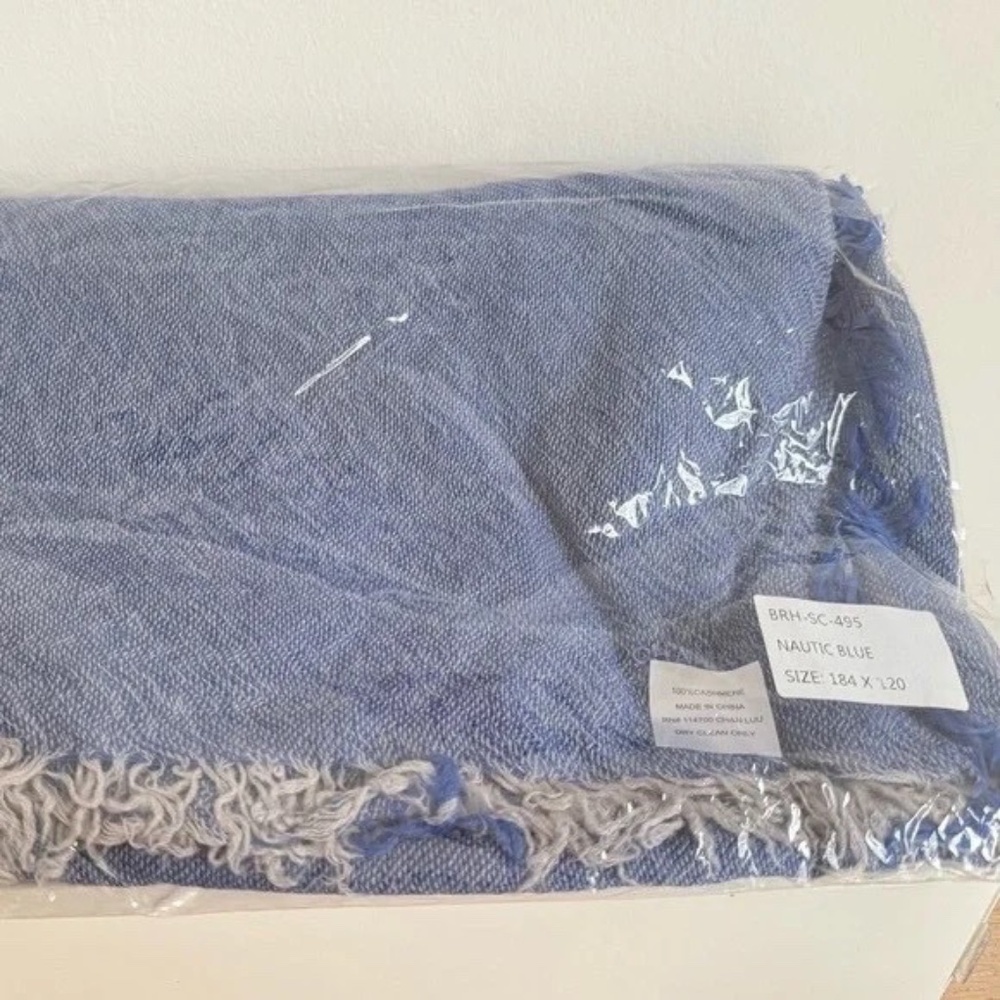 NWT CHAN LUU NAUTIC BLUE 100% CASHMERE SCARF WRAP